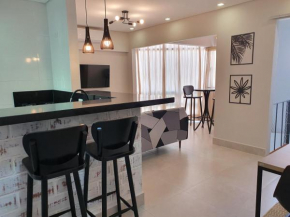 Lindo dúplex Guarujá 2 quartos a 300 mts praia Enseada